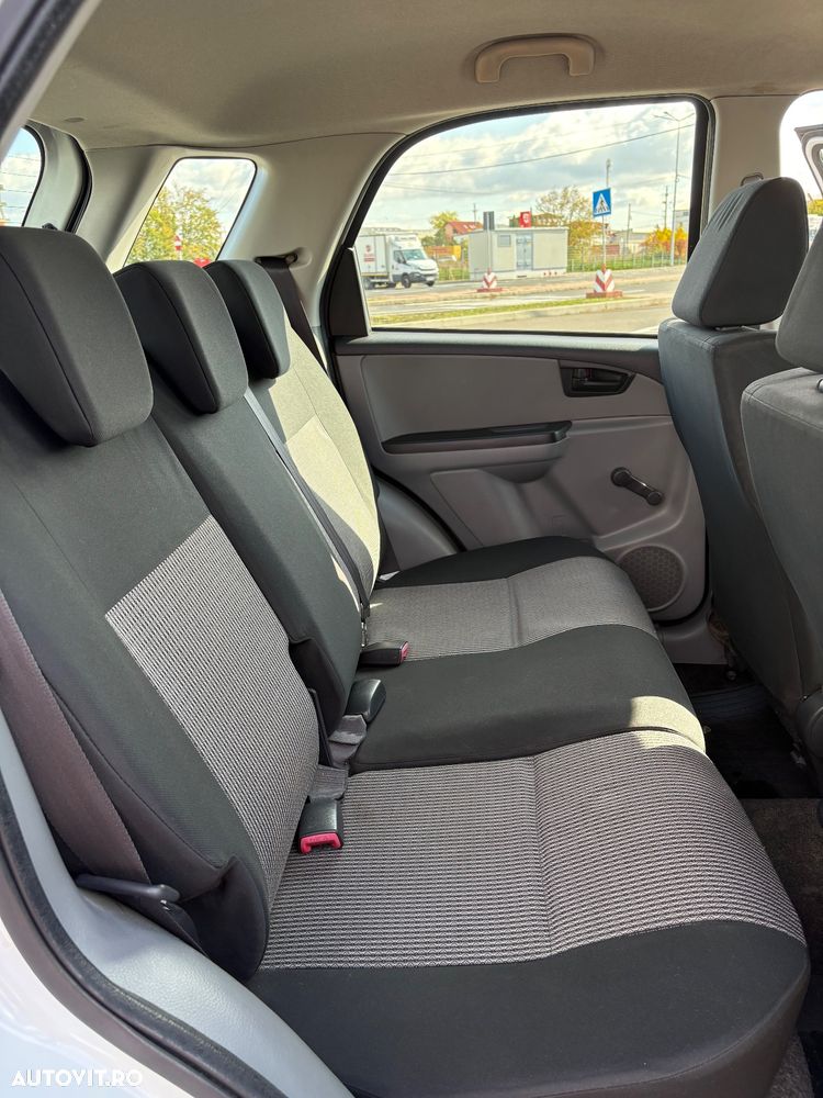 Suzuki SX4 - 16