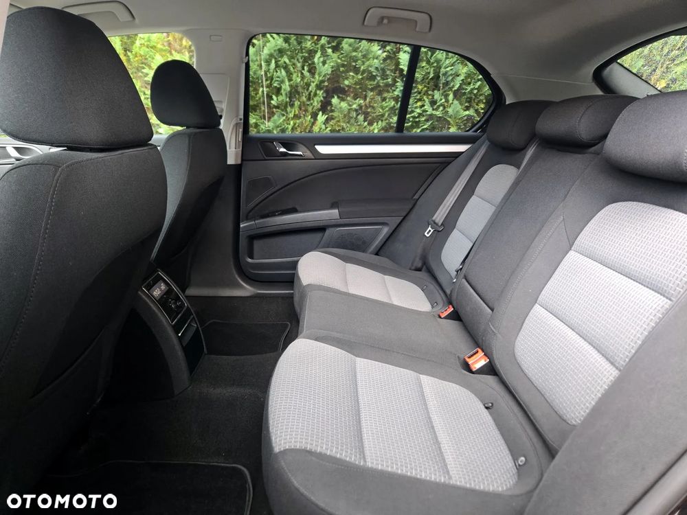 Skoda Superb 1.8 TSI Ambition DSG - 9