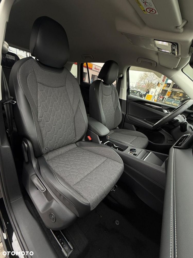 Volkswagen Tiguan - 10