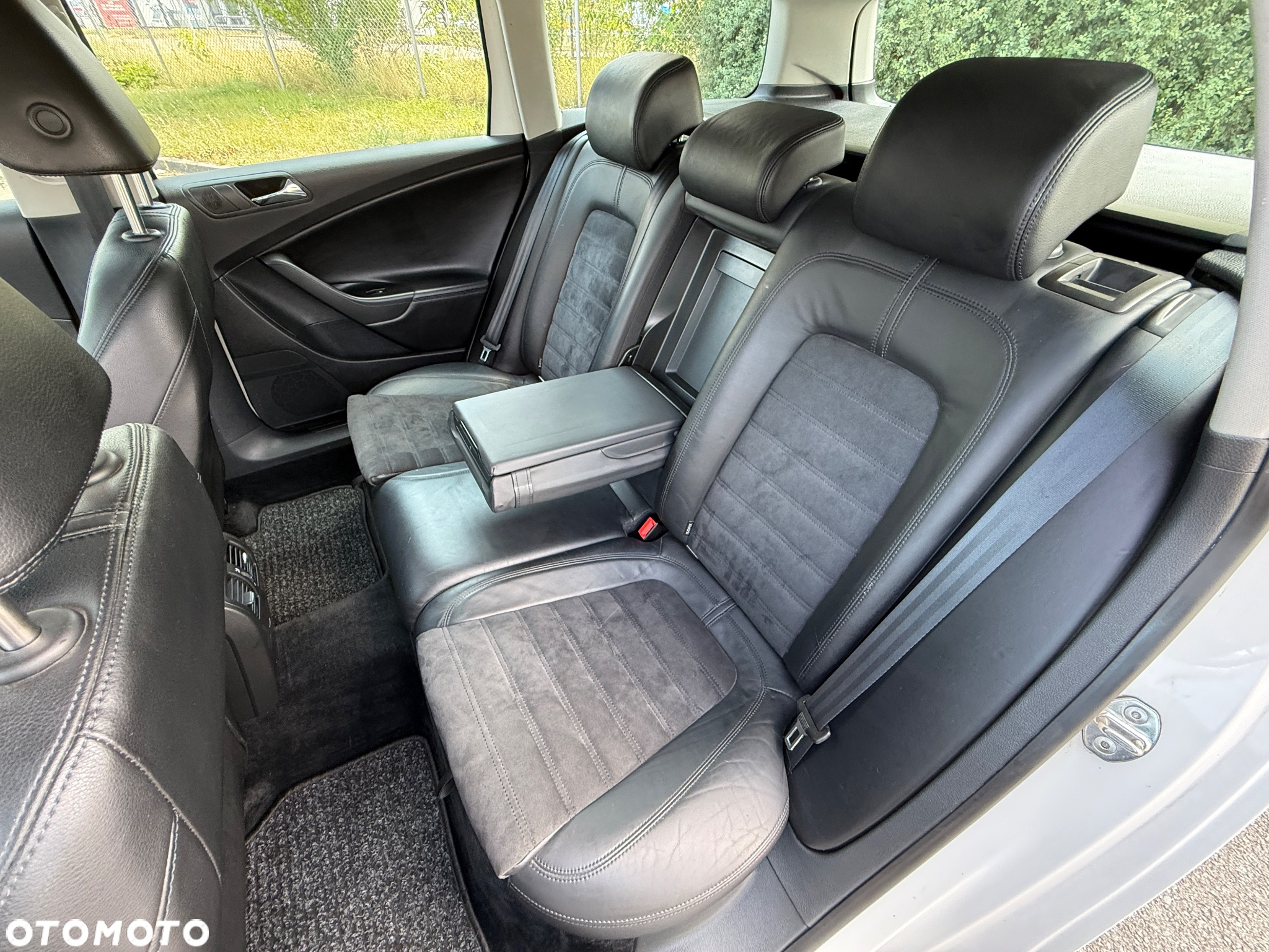 Volkswagen Passat 2.0 TDI DPF Highline DSG - 16