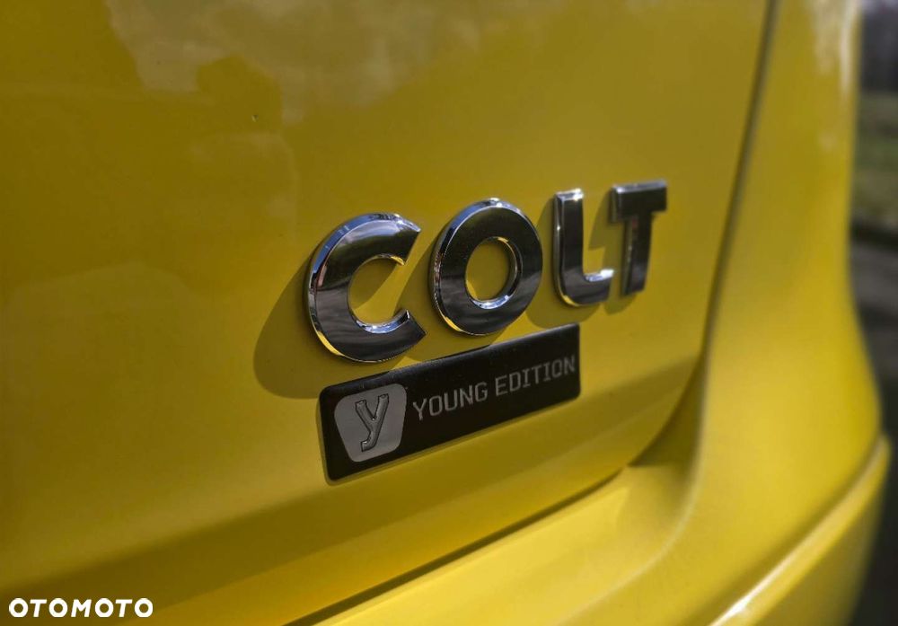 Mitsubishi Colt - 21