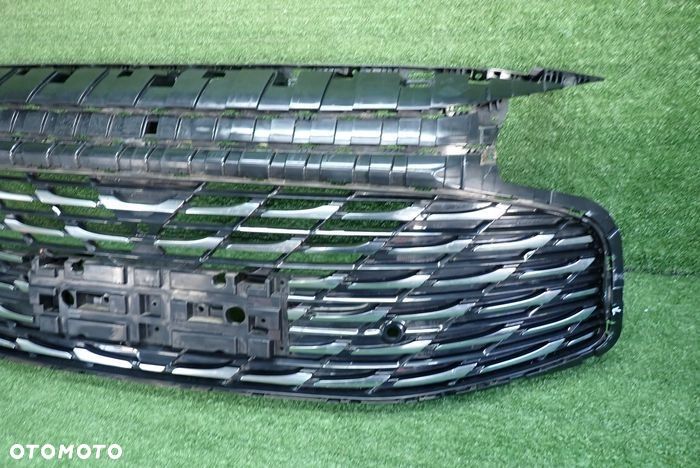 MG HS II 24- atrapa grill - 2