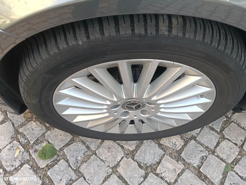Mercedes-Benz C 300 h Exclusive - 39