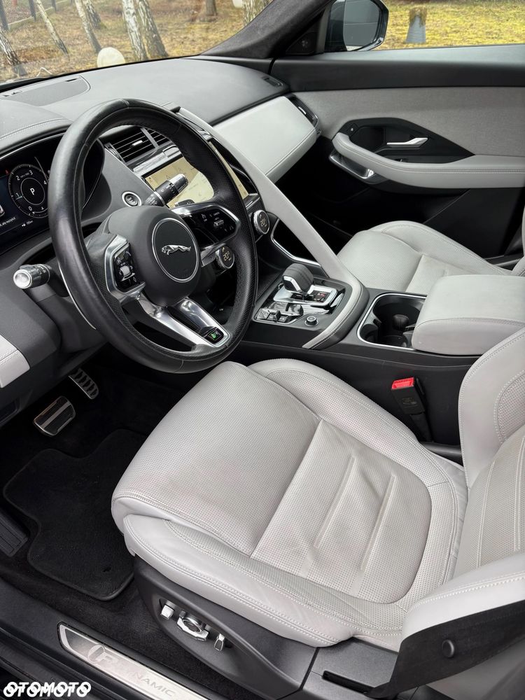 Jaguar E-Pace 2.0 D165 mHEV AWD R-Dynamic SE - 14