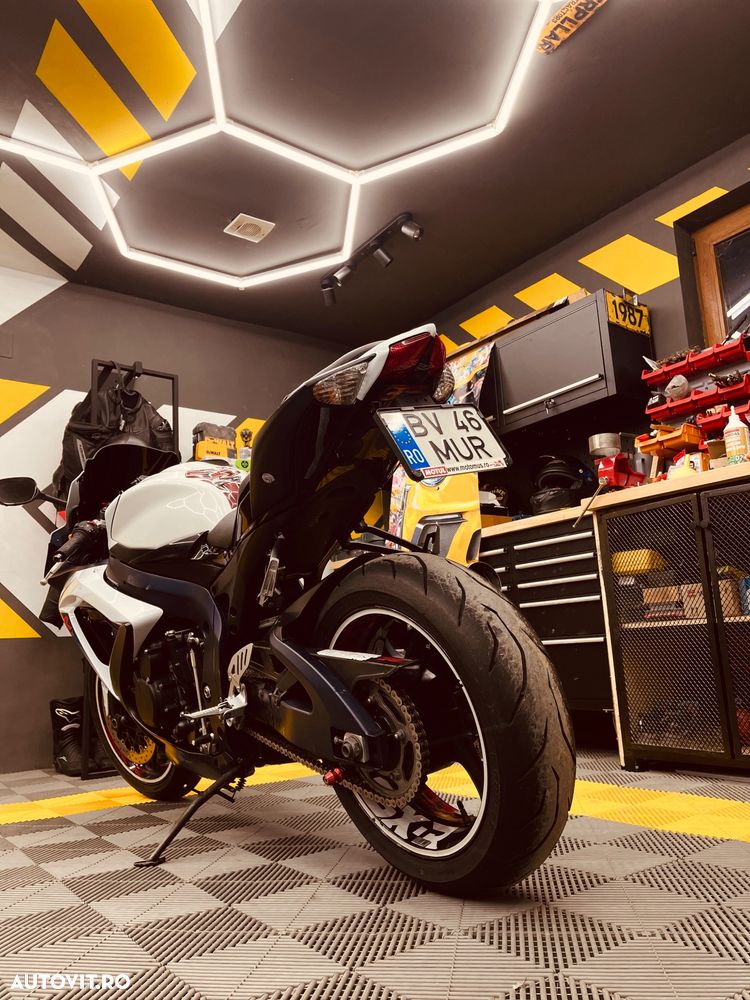 Suzuki GSX-R 750 Yoshimura Limited Edition - 10