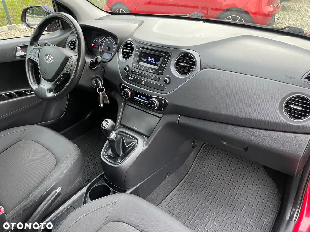Hyundai i10 1.0 BlueDrive Black Line - 24