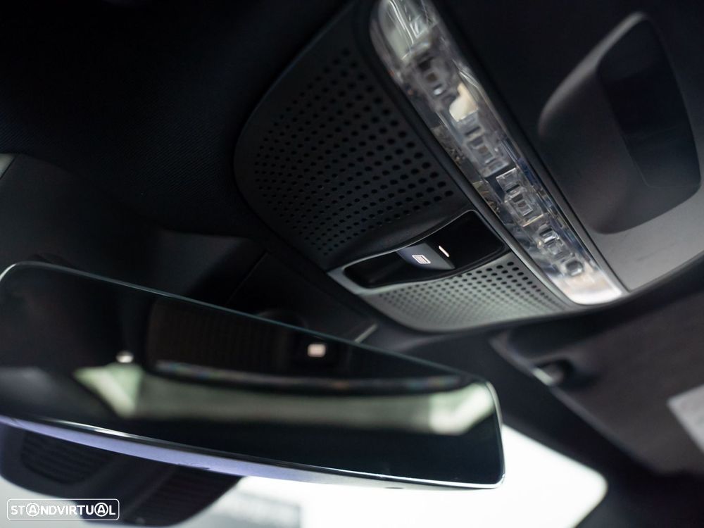 Mercedes-Benz E 300 de AMG Line - 42