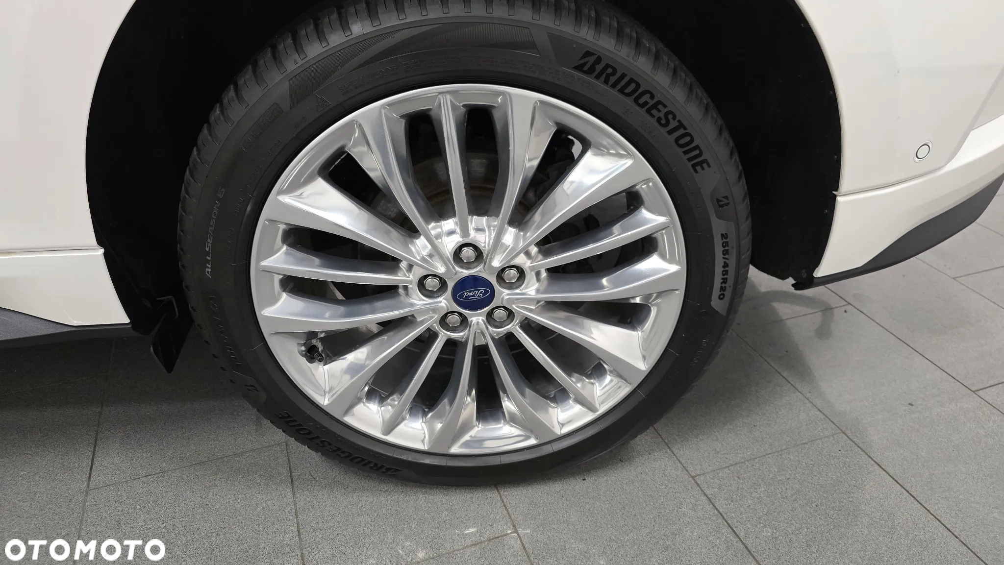 Ford Edge 2.0 EcoBlue Bi-Turbo 4x4 Vignale - 11