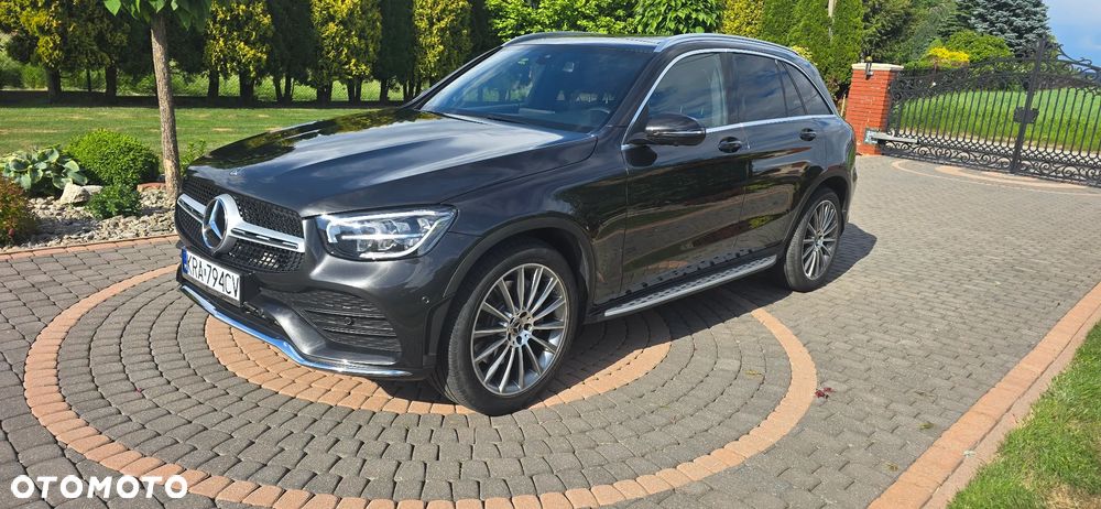 Mercedes-Benz GLC 300 4Matic 9G-TRONIC AMG Line - 1