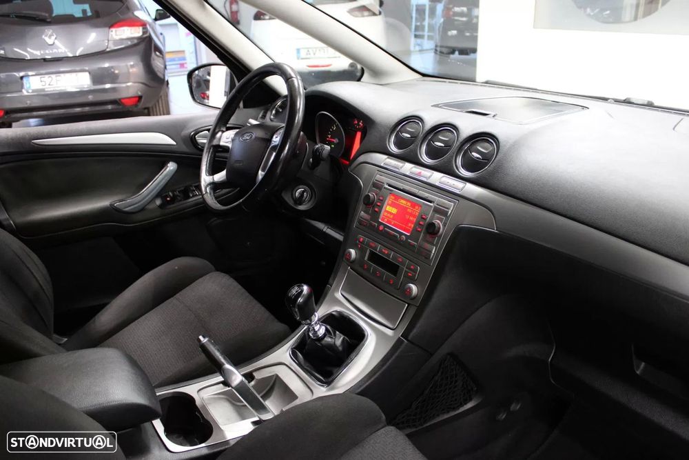 Ford S-Max 2.0 TDCi Trend 7L - 7