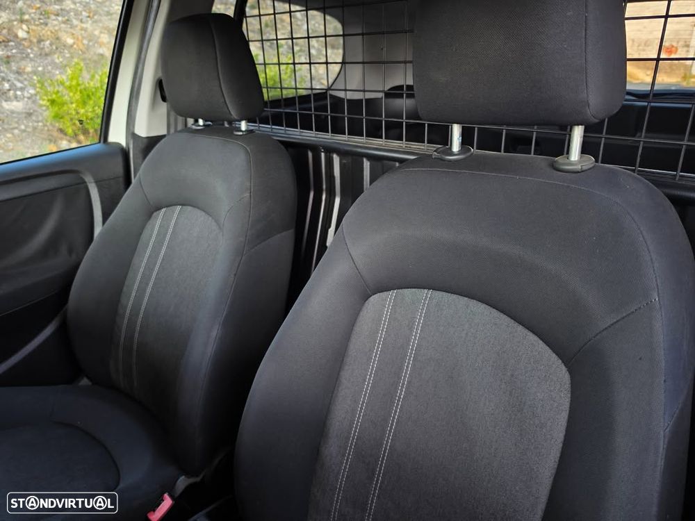 Fiat Punto Van 106€ mes - 6