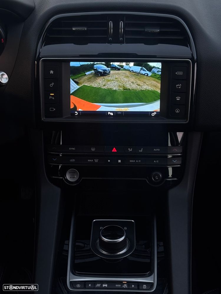 Jaguar F-Pace 2.0 i4D Prestige AWD Aut. - 9