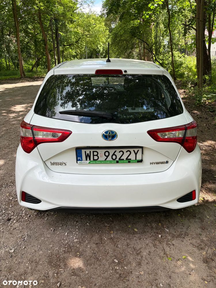 Toyota Yaris Hybrid 100 Active EU6 - 6