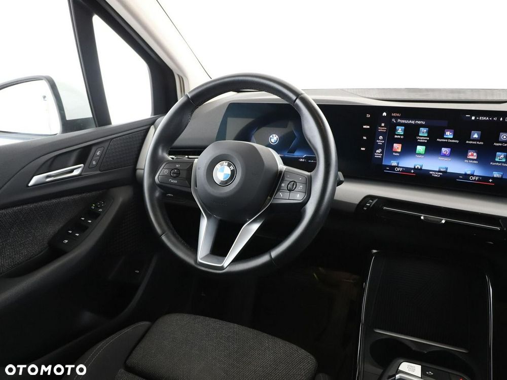 BMW Seria 2 218d - 17