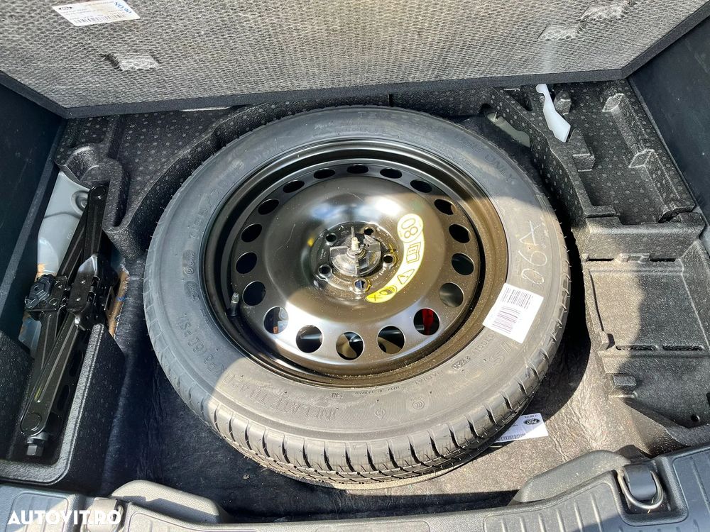 Ford Kuga 2.5 Duratec FHEV TITANIUM X - 11