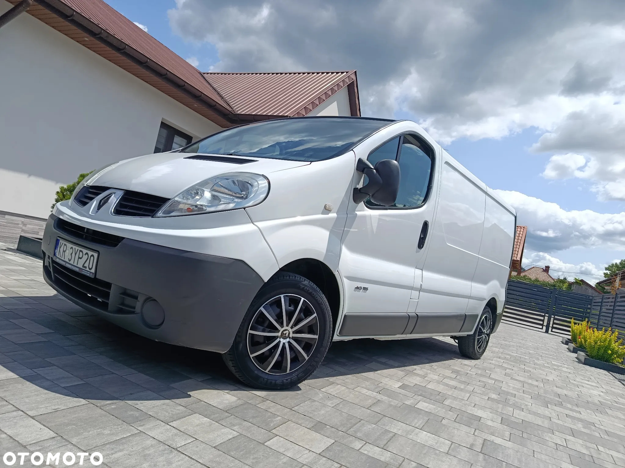 Renault Trafic Long - 4