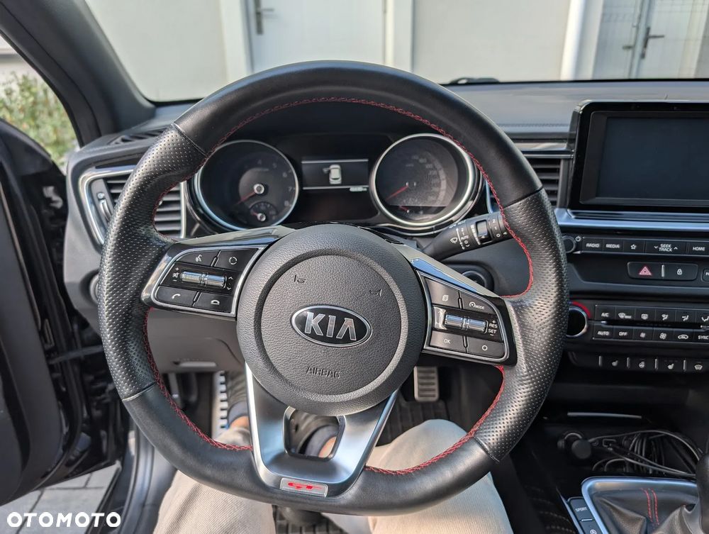 Kia Ceed 1.6 T-GDI GT - 16