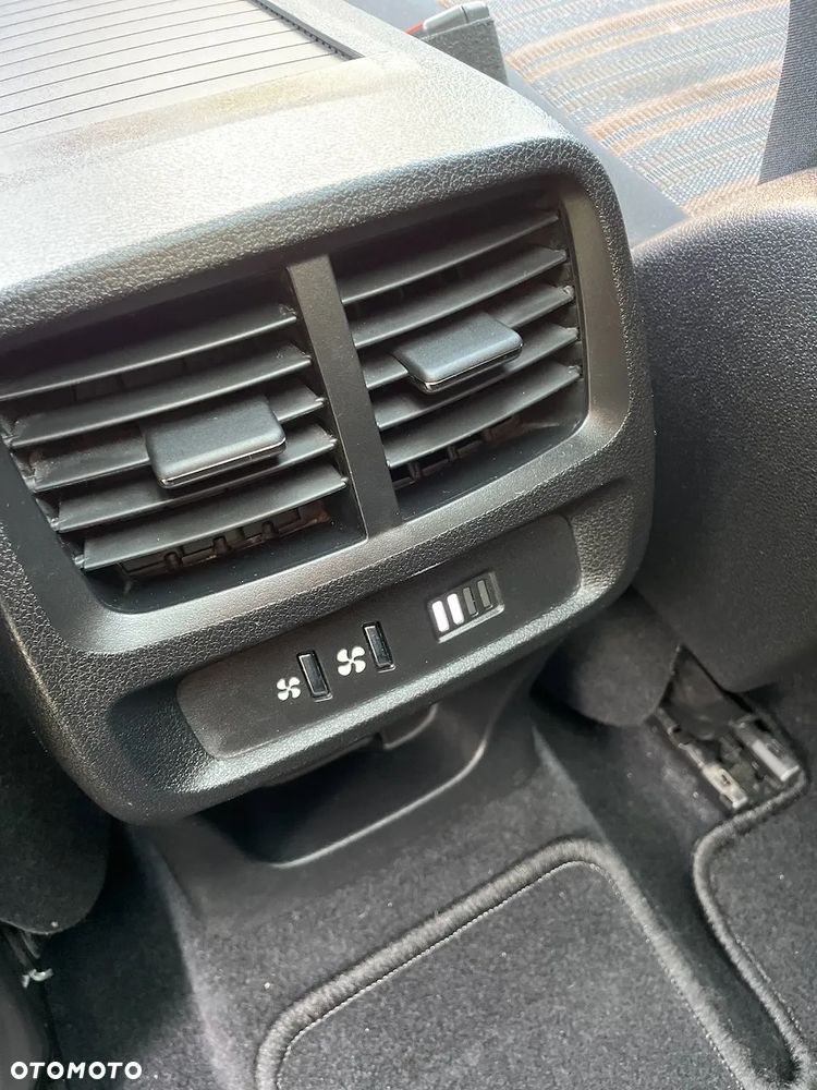 Opel Combo 1.2 Turbo Start/Stop Edition - 11