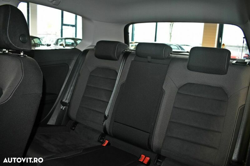 Volkswagen Golf 1.4 TSI DSG - 12
