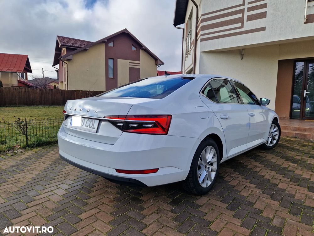 Skoda Superb 2.0 TDI DSG Ambition - 5