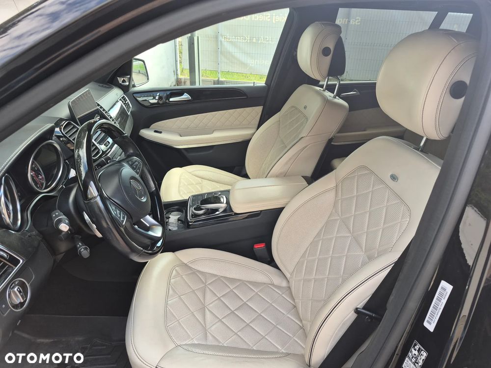 Mercedes-Benz GLS - 6