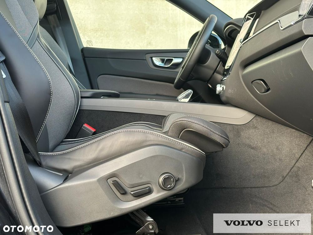 Volvo XC 60 - 38