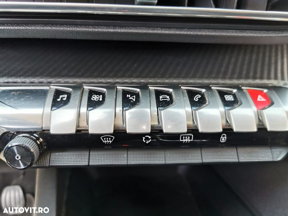 Peugeot 5008 PureTech 130 Allure - 25