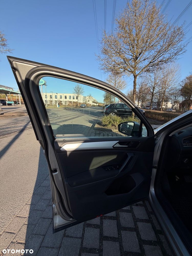 Volkswagen Tiguan 2.0 TDI BMT SCR 4Mot Comfortline DSG - 11