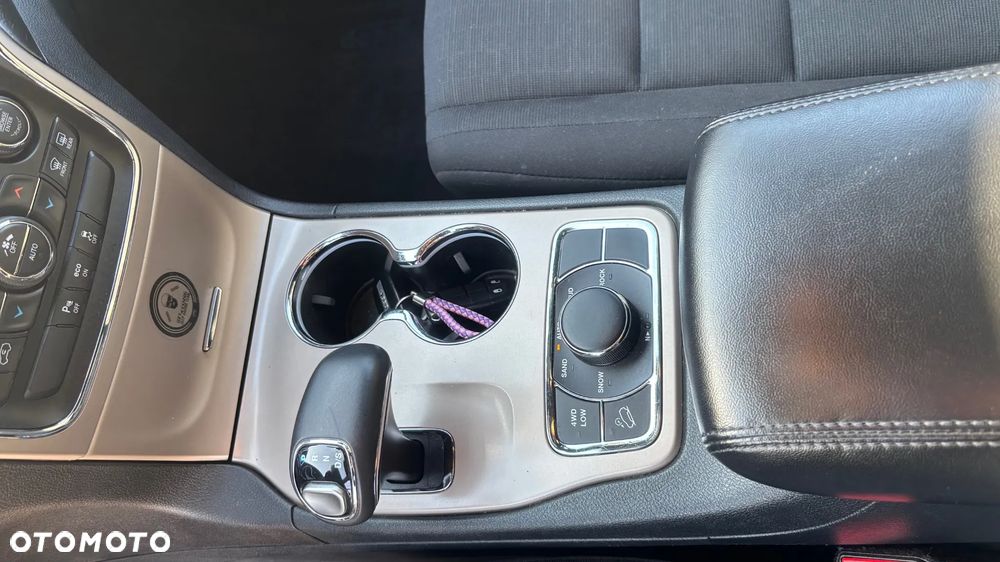 Jeep Grand Cherokee 3.0 CRD Laredo - 9