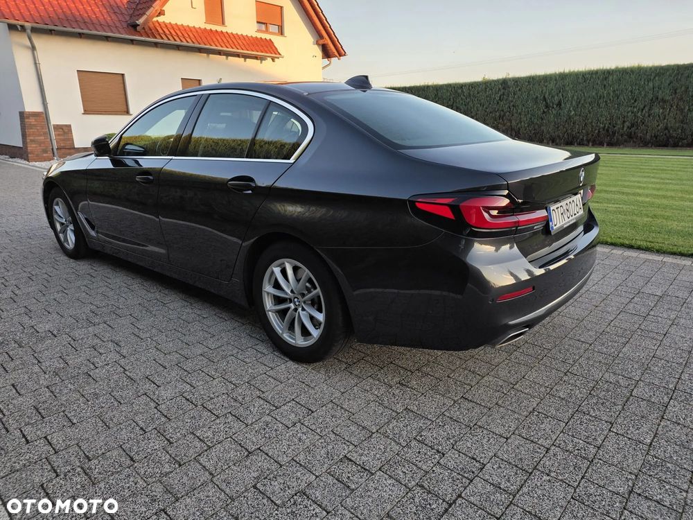 BMW Seria 5 520d Luxury Line - 27