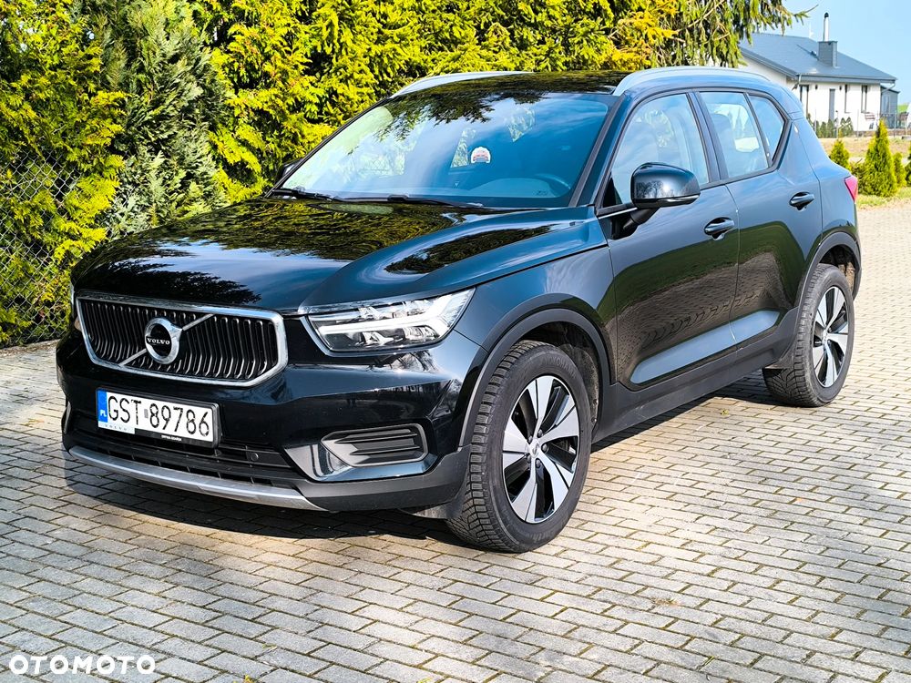 Volvo XC 40 T3 Momentum - 1