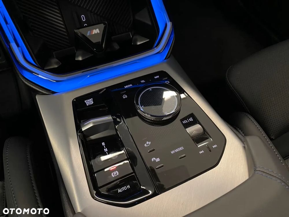 BMW X3 xDrive40d mHEV - 29