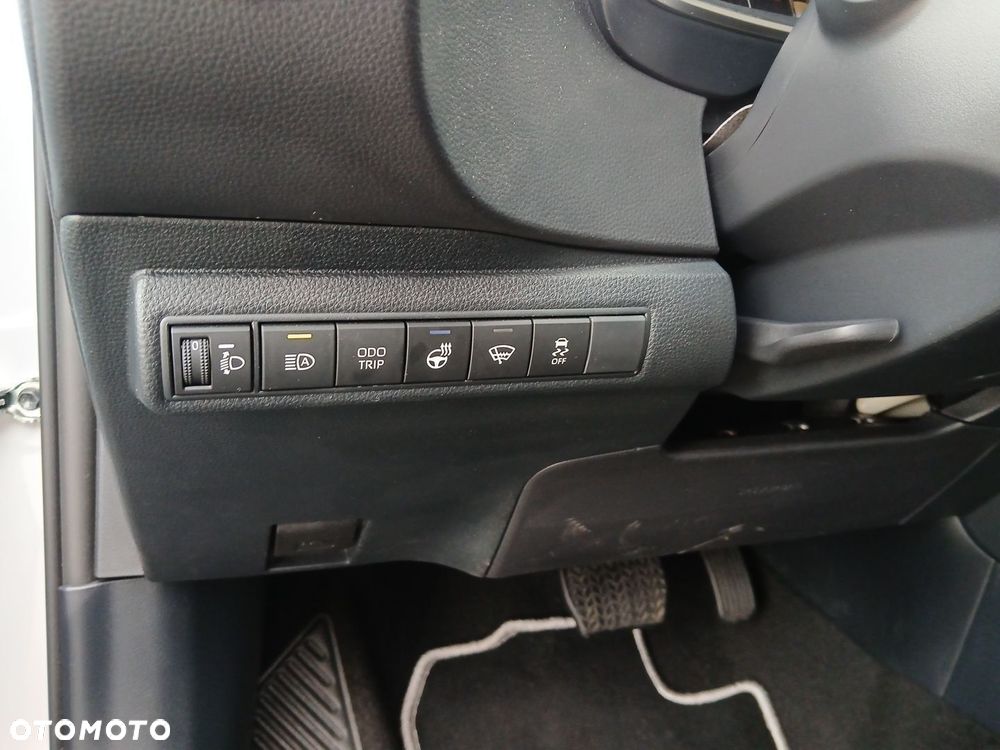 Toyota Corolla - 23