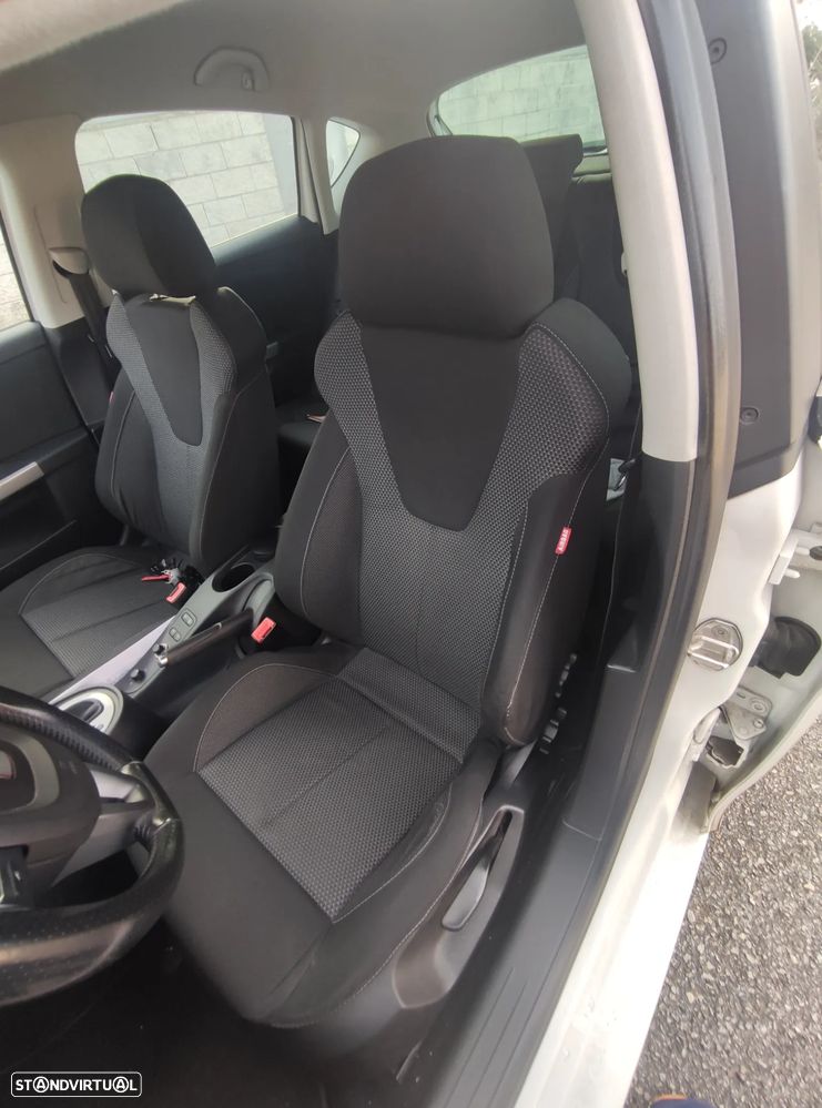 SEAT Leon 1.6 TDI Sport DSG - 12