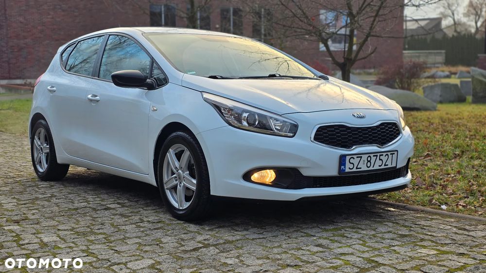 Kia Ceed 1.4 CVVT Spirit - 3