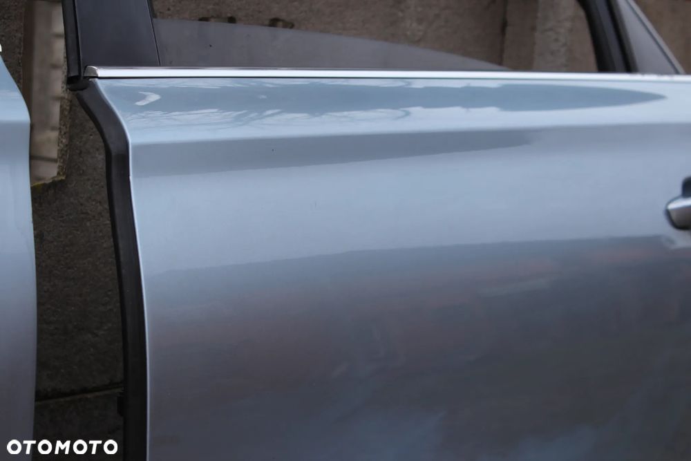 DRZWI TYLNE LEWE AUDI A8 D4 LONG 2014 - 12
