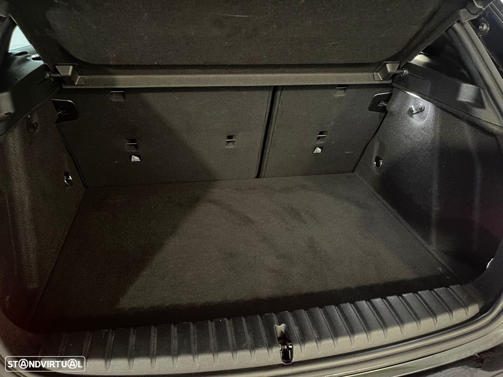 BMW 116 d Pack Desportivo M - 38