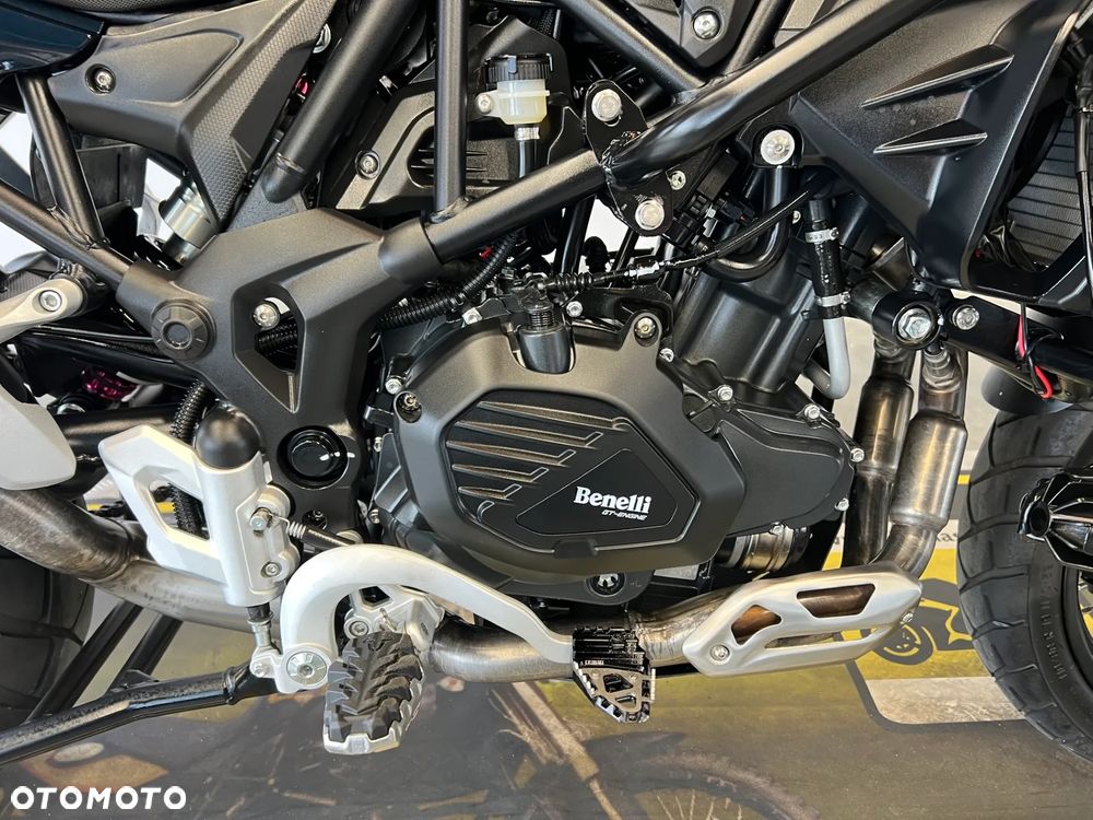Benelli TRK 502X - 27