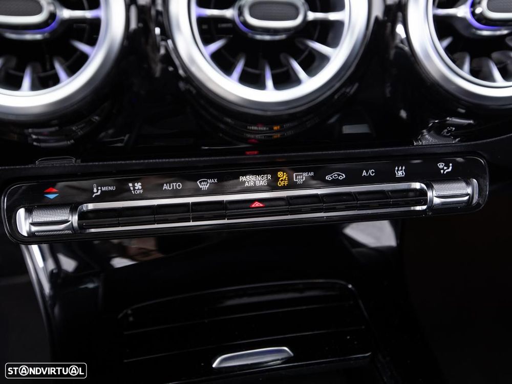 Mercedes-Benz A 250 e 8G-DCT AMG Line - 18