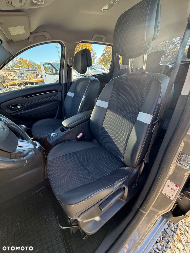 Renault Scenic - 9