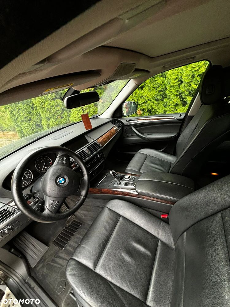 BMW X5 3.0si - 12