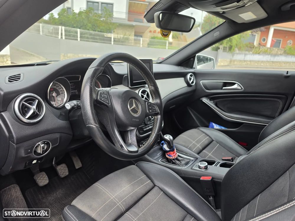 Mercedes-Benz CLA 180 d Shooting Brake - 8
