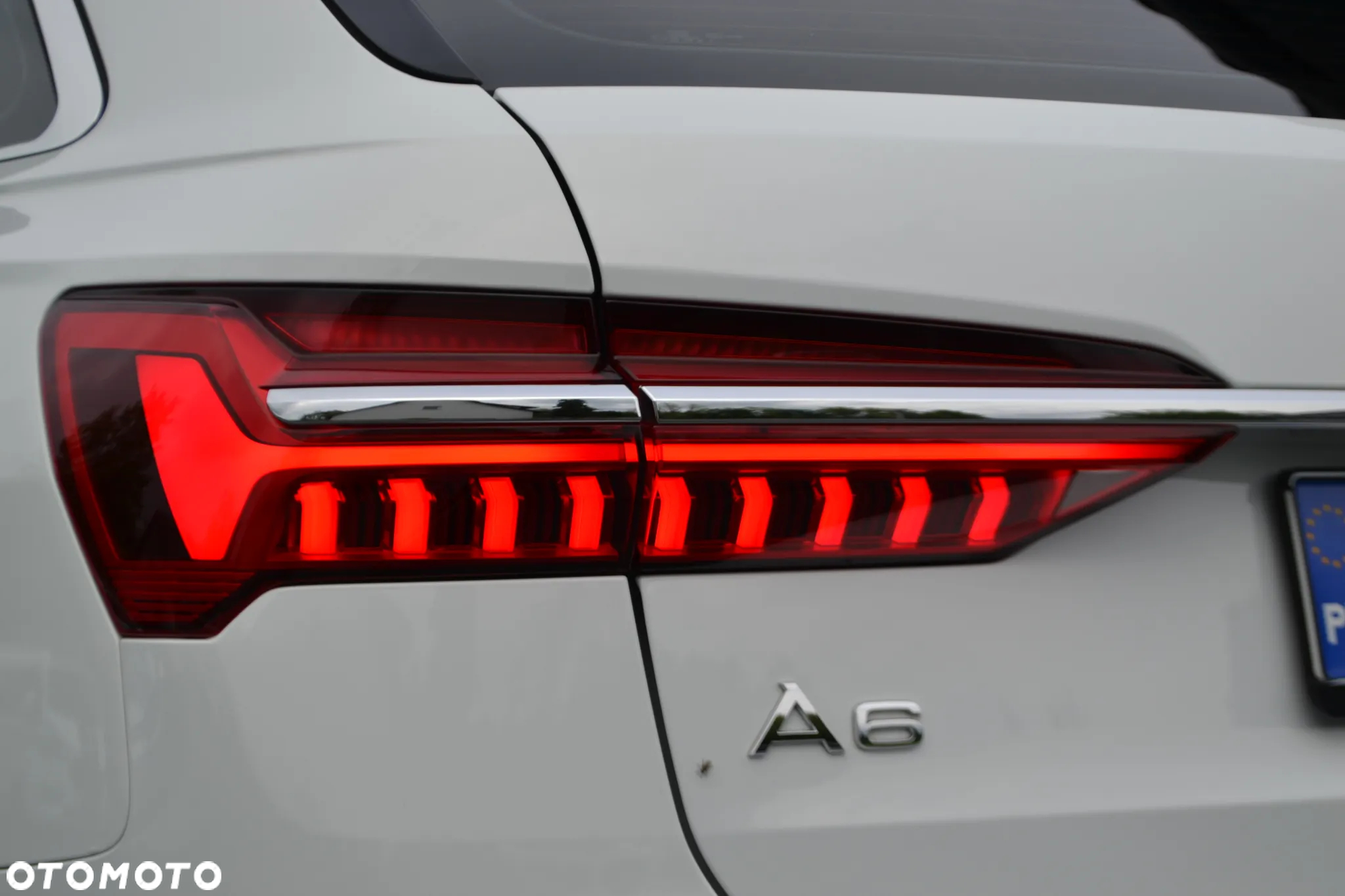 Audi A6 Avant 40 TDI quattro S tronic S line - 36