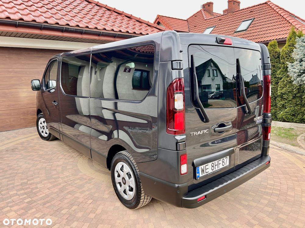 Renault Trafic 2.0 dCi EDC - 3