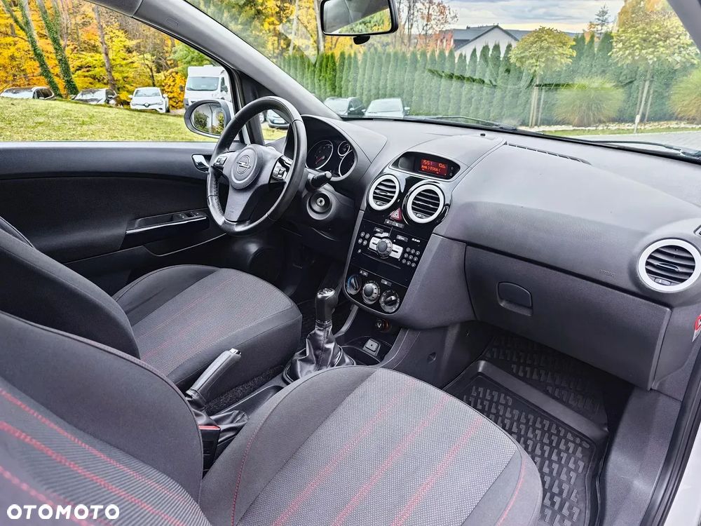 Opel Corsa 1.6 Turbo GSi - 19