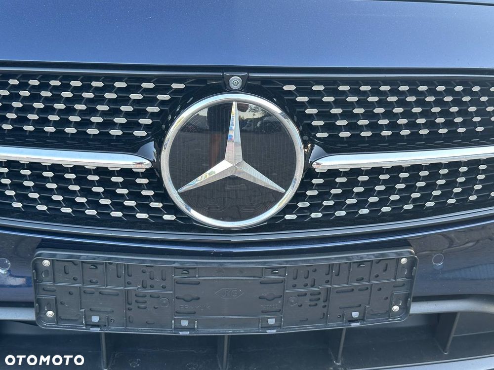 Mercedes-Benz Klasa E 200 9G-TRONIC AMG Line - 15