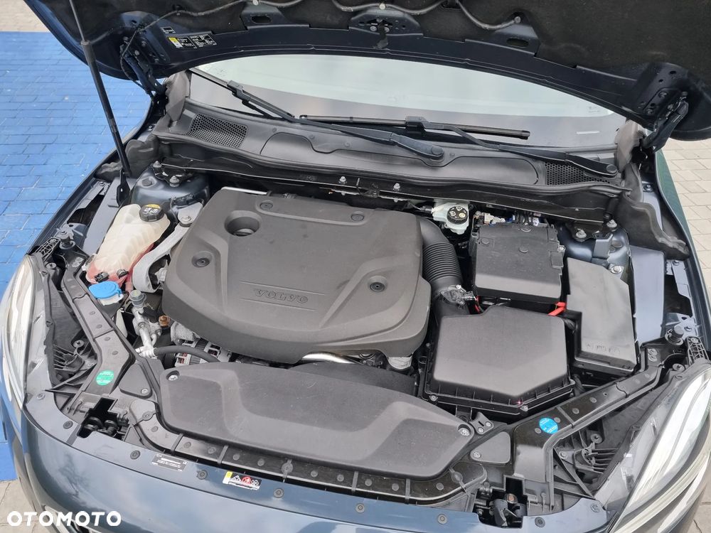 Volvo V40 D2 Inscription - 14