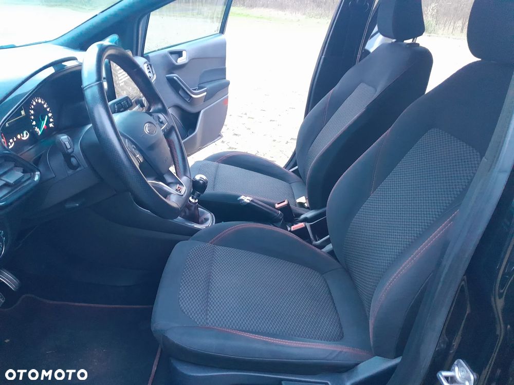 Ford Fiesta 1.0 EcoBoost S&S ST-LINE - 17