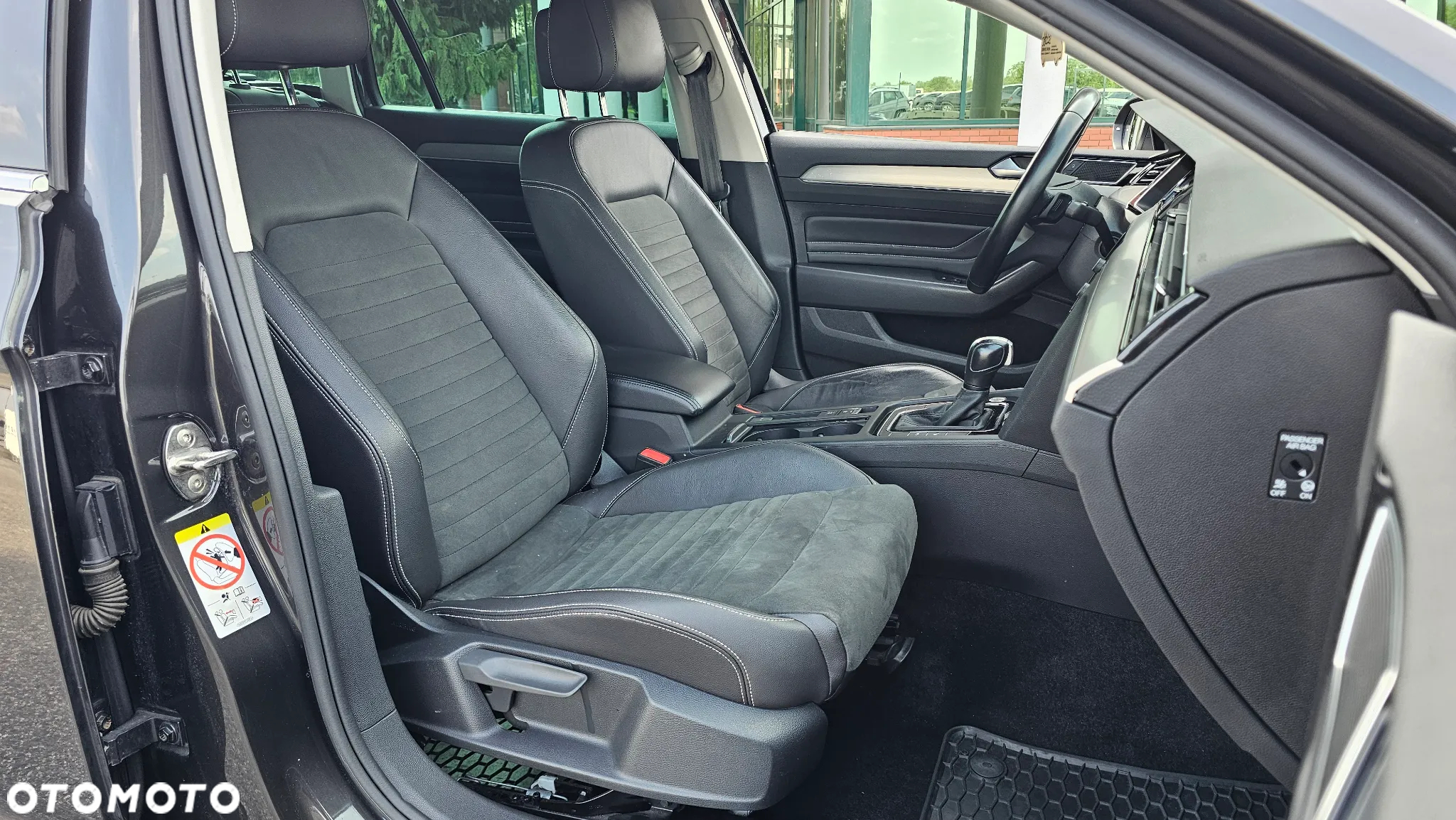 Volkswagen Passat 2.0 TDI EVO Elegance DSG - 11