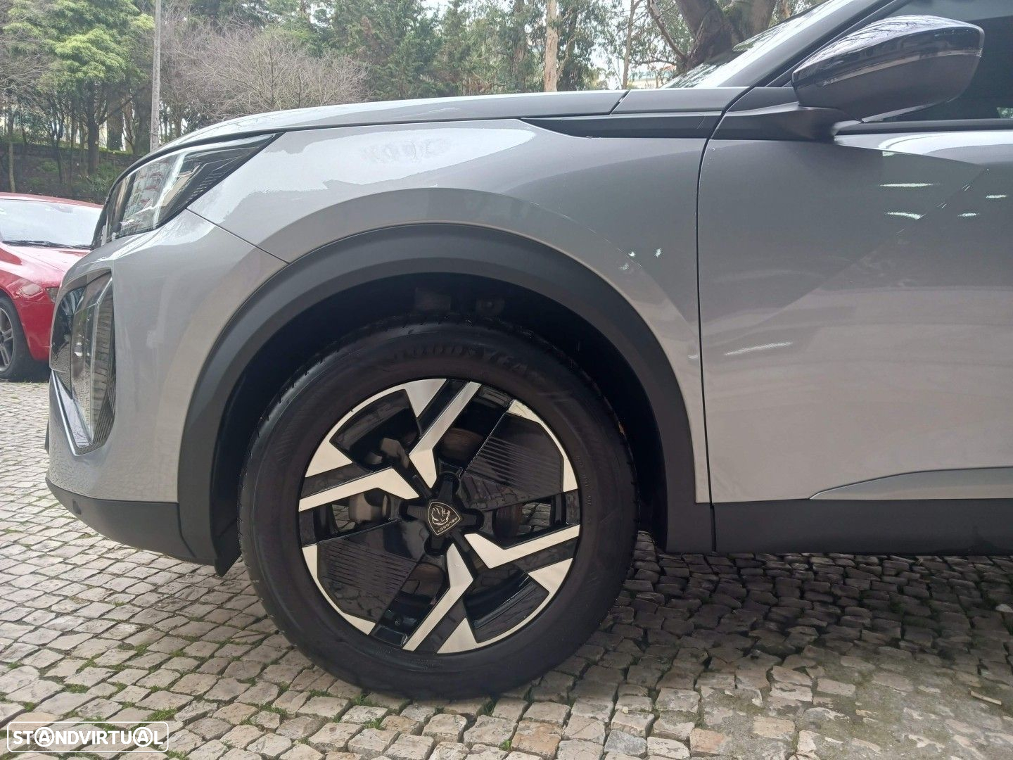 Peugeot 2008 1.2 PureTech Allure EAT8 - 9